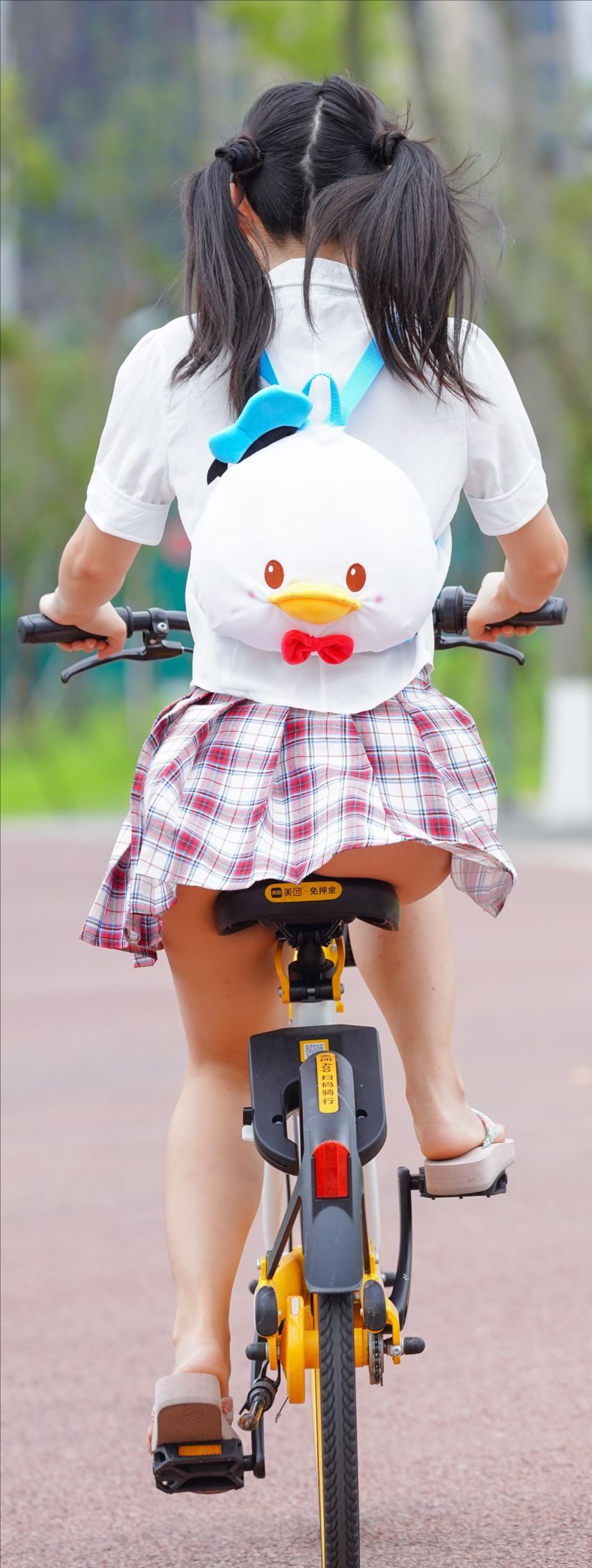 图片[7]-短裙小仙女-街拍图满多