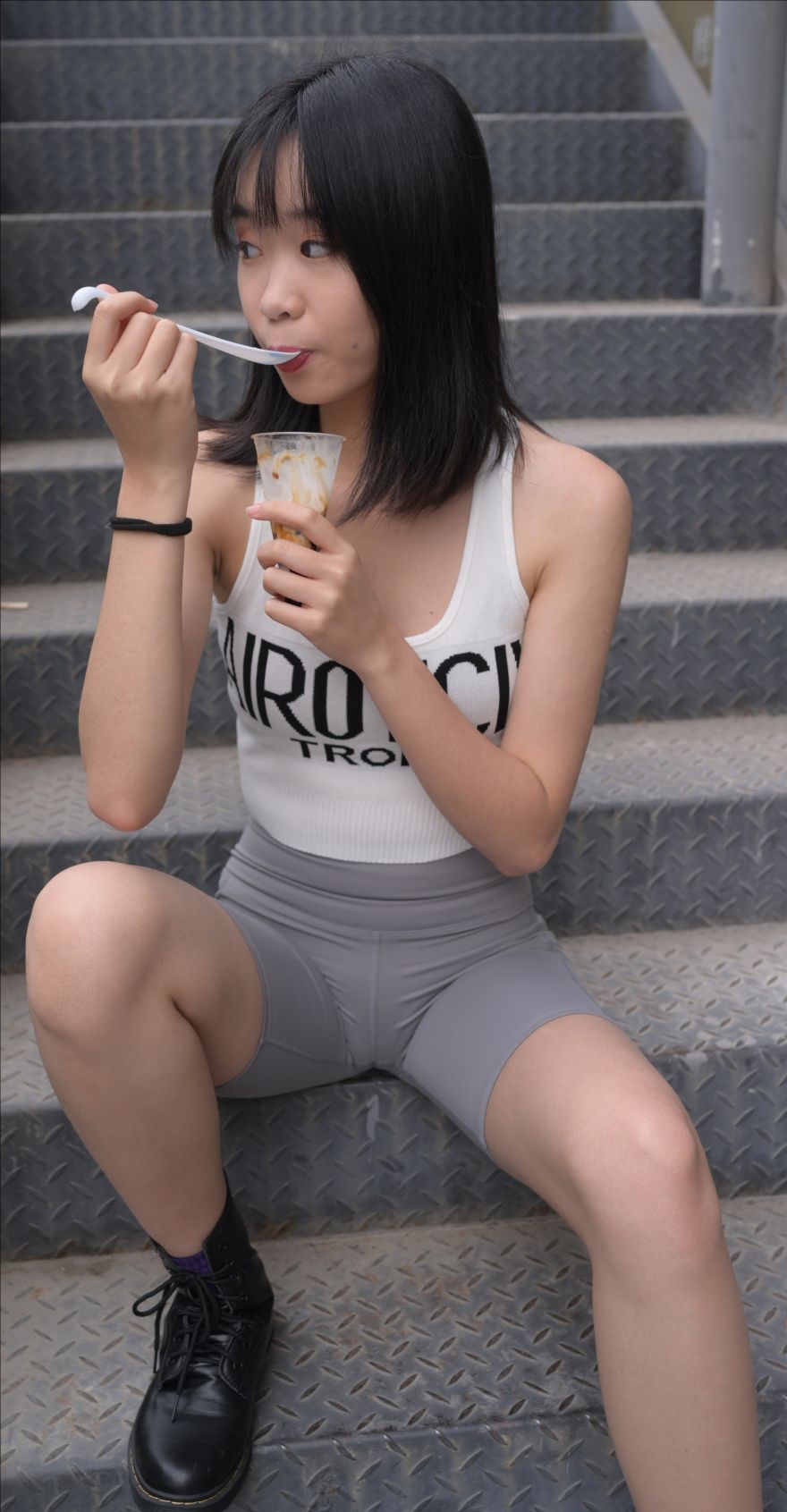 图片[5]-紧身瑜伽短裤(套图+视频)-街拍图满多