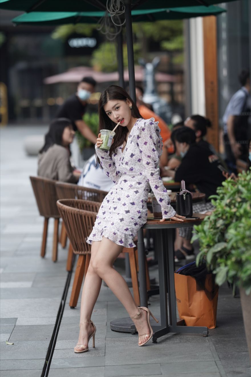 图片[3]-短裙(套图+视频)-街拍图满多