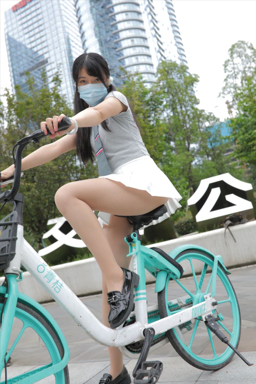 图片[6]-短裙(套图+视频)-街拍图满多