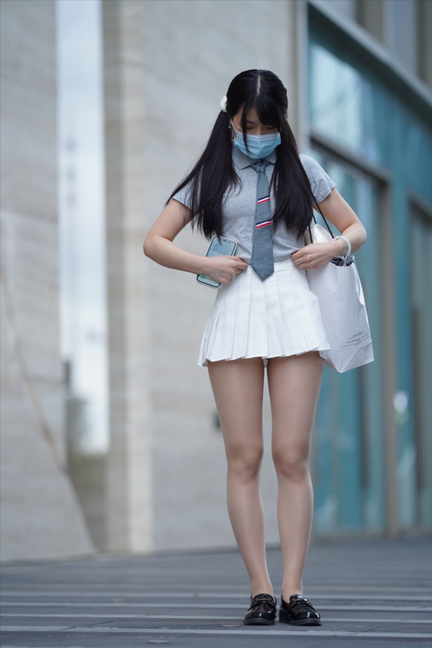图片[3]-短裙(套图+视频)-街拍图满多