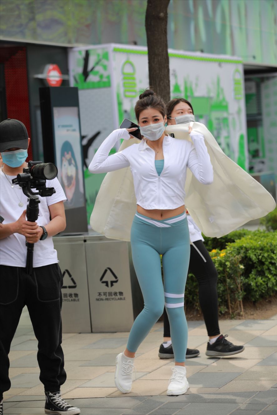 图片[5]-瑜伽裤之绿(套图+视频)-街拍图满多