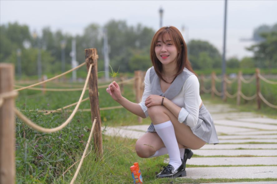 图片[6]-短裙(套图+视频)-街拍图满多