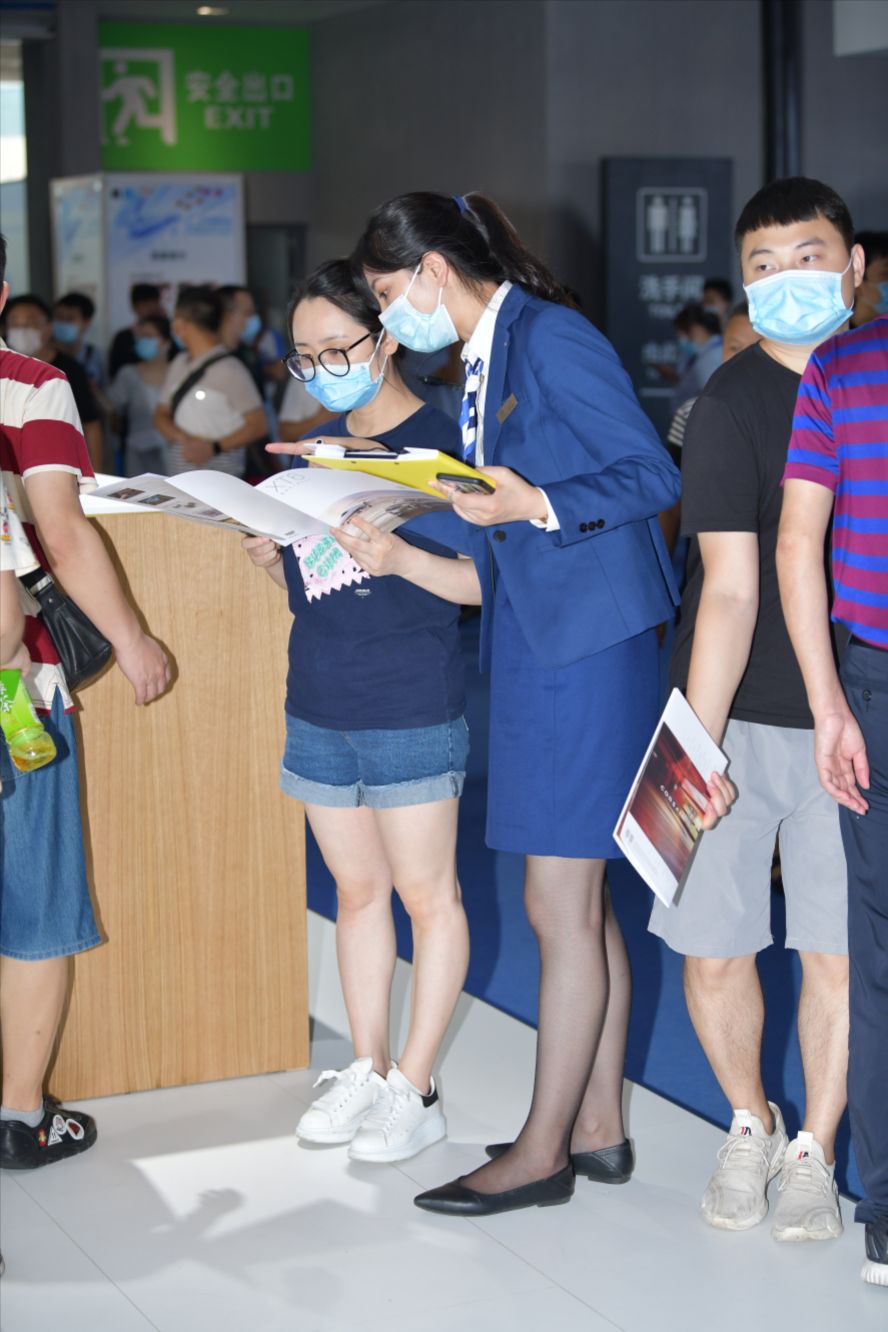 图片[3]-成都国际车展-街拍图满多