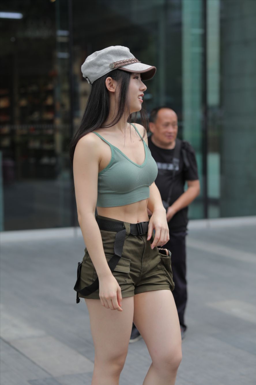 图片[2]-热裤(套图+视频)-街拍图满多