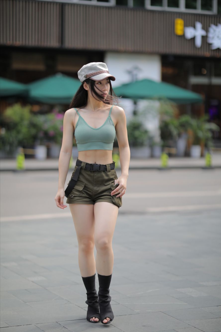 图片[7]-热裤(套图+视频)-街拍图满多