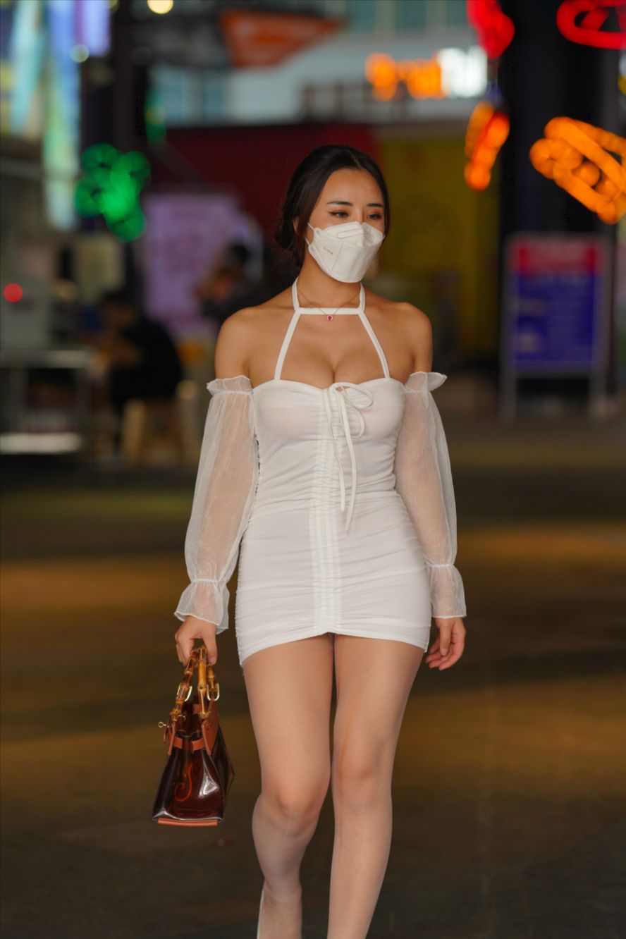 图片[6]-包臀裙-街拍图满多