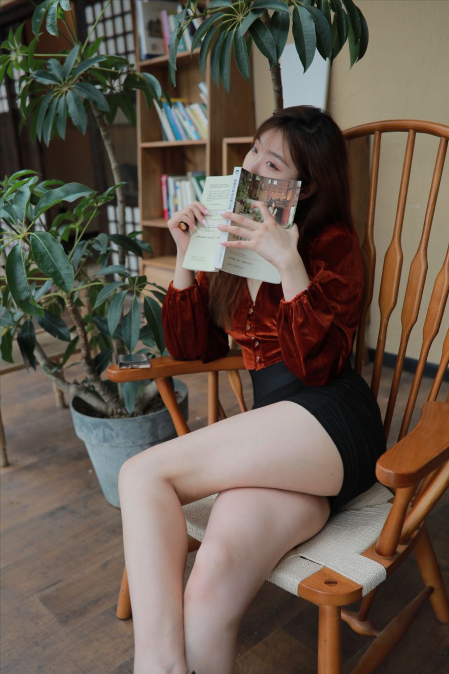 图片[4]-短裙(套图+视频)-街拍图满多