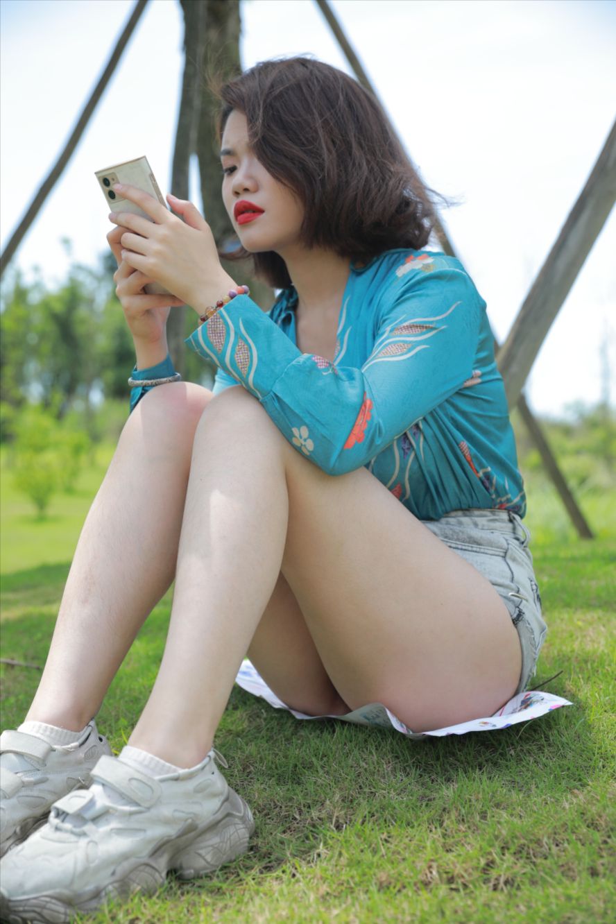 图片[8]-牛仔热裤(套图+视频)-街拍图满多