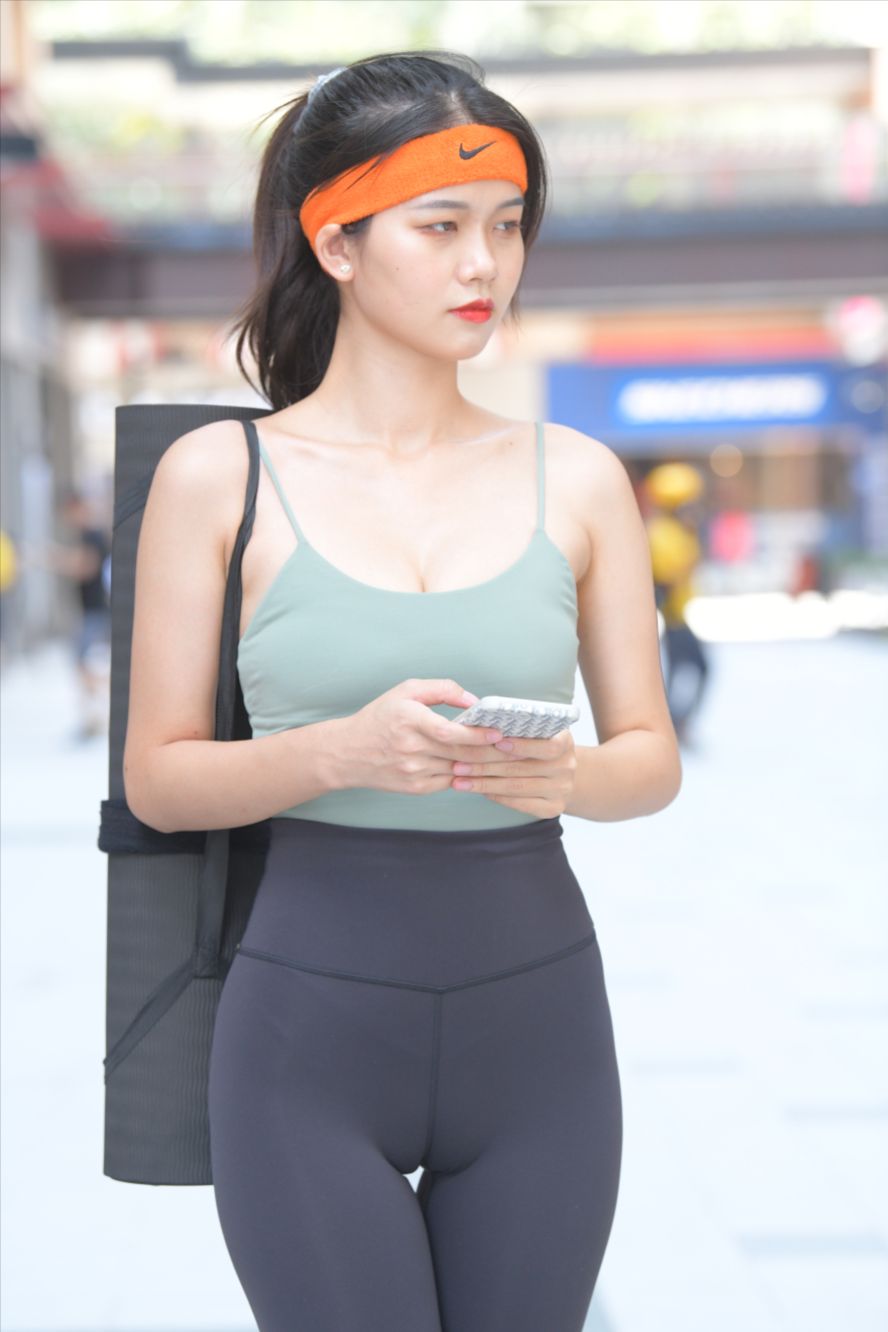 图片[3]-黑色瑜伽裤女孩(套图+视频)[修复]-街拍图满多