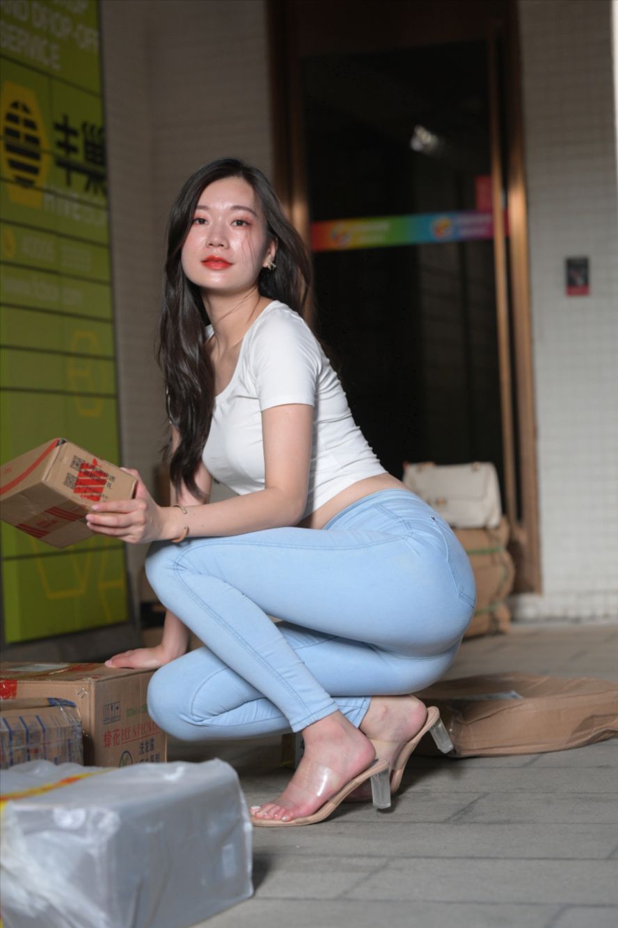 图片[7]-紧身牛仔裤(套图+视频)-街拍图满多