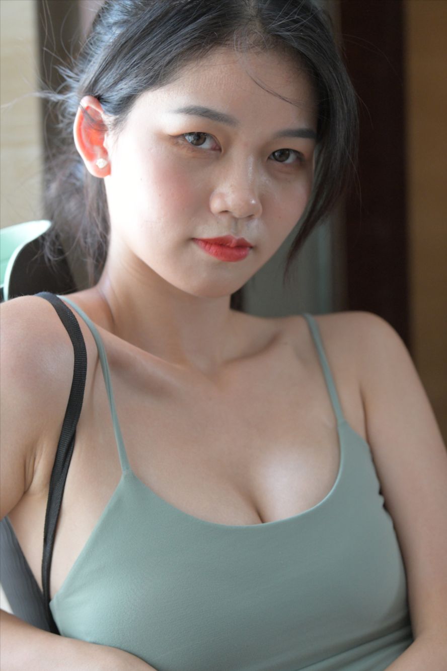 图片[4]-黑色瑜伽裤女孩(套图+视频)[修复]-街拍图满多