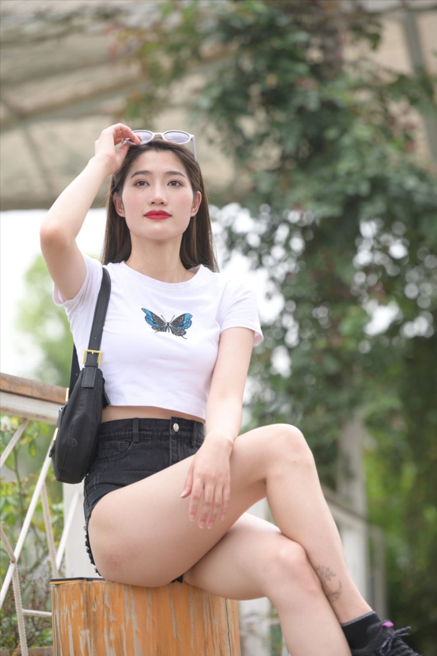 图片[7]-牛仔热裤(套图+视频)-街拍图满多