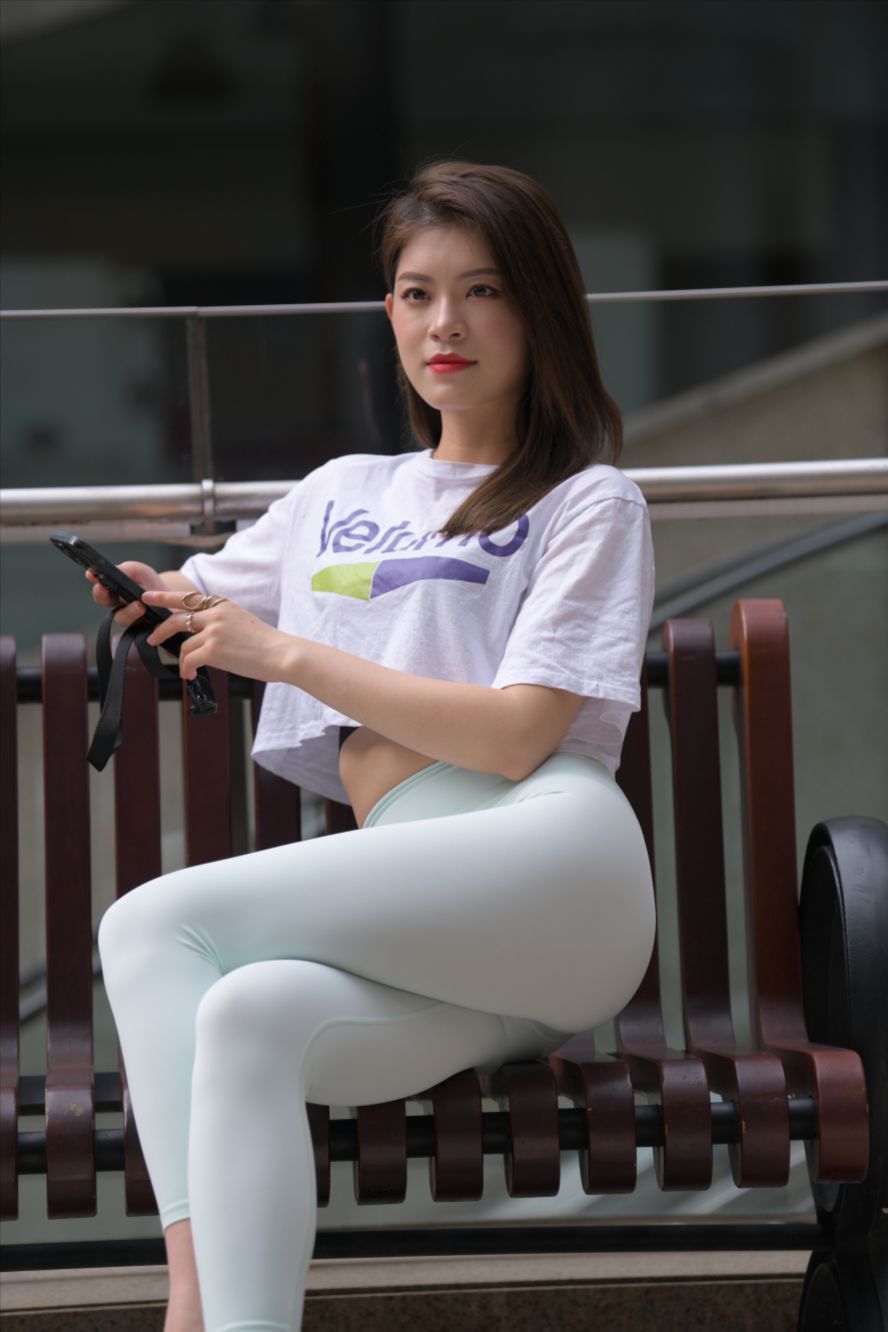 图片[2]-紧身裤(套图+视频)-街拍图满多