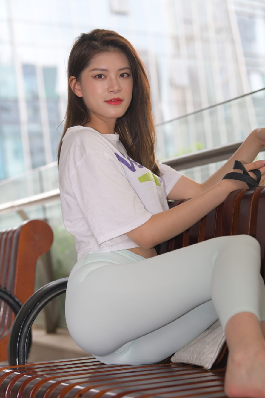 图片[5]-紧身裤(套图+视频)-街拍图满多