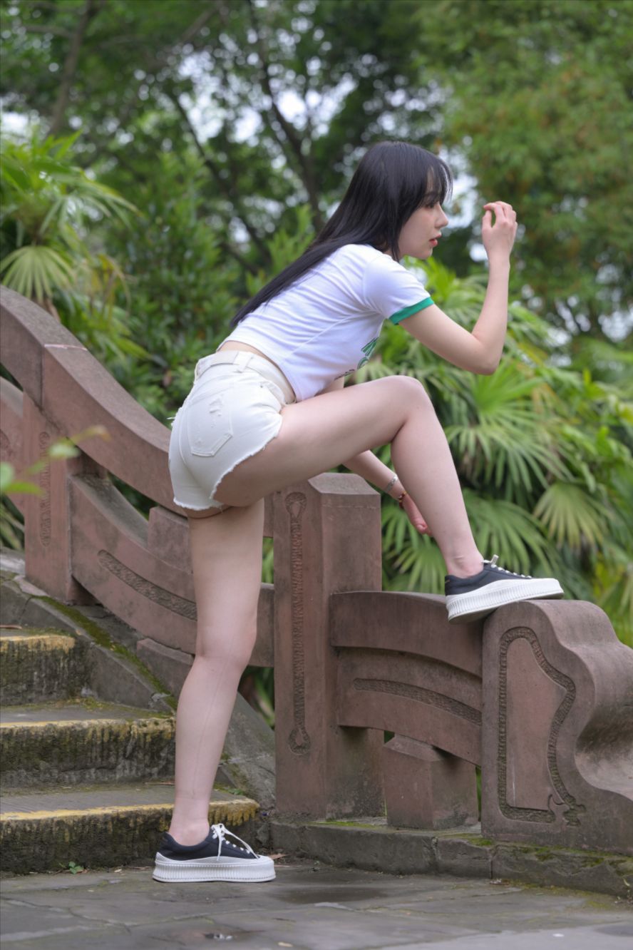 图片[3]-热裤(套图+视频)-街拍图满多