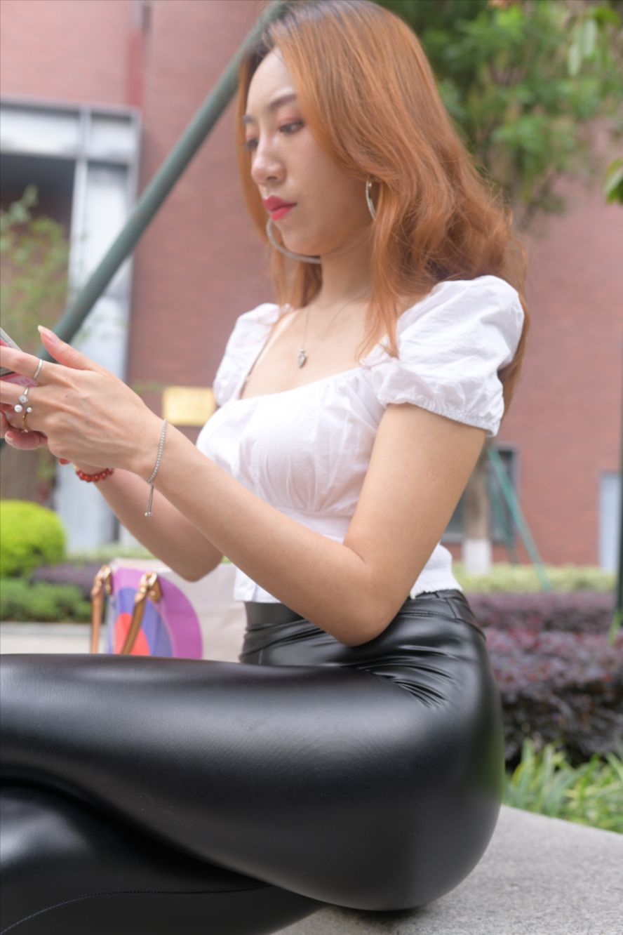 图片[10]-紧身皮裤(套图+视频)-街拍图满多