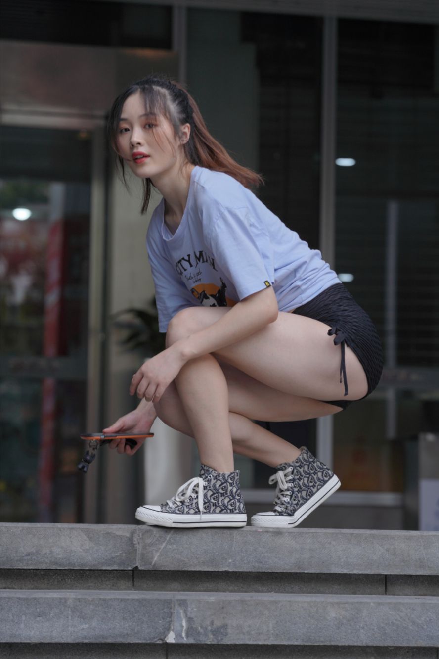图片[7]-攀岩的热裤美女(套图+视频)-街拍图满多