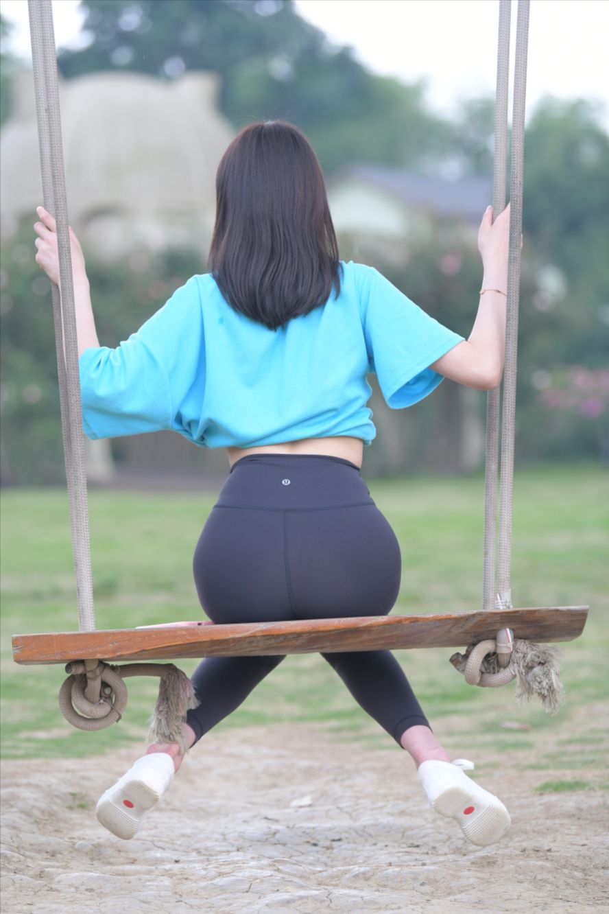 图片[6]-紧身裤(套图+视频)-街拍图满多