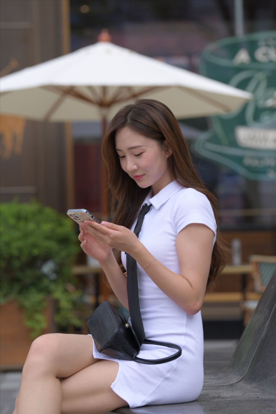 图片[10]-白色包臀短裙(套图+视频)-街拍图满多