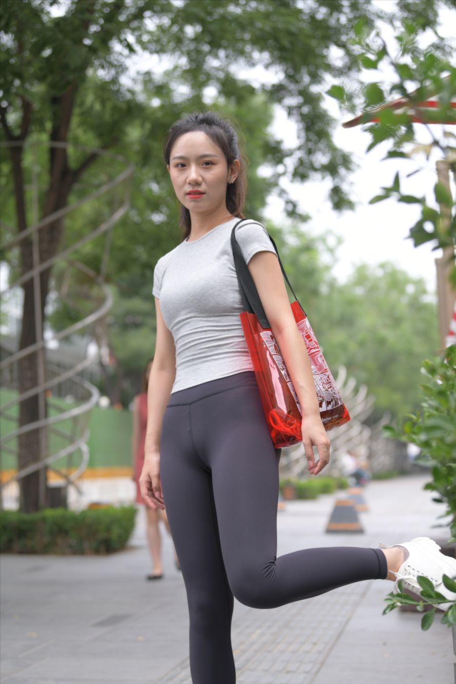 图片[8]-紧身裤(套图+视频)-街拍图满多