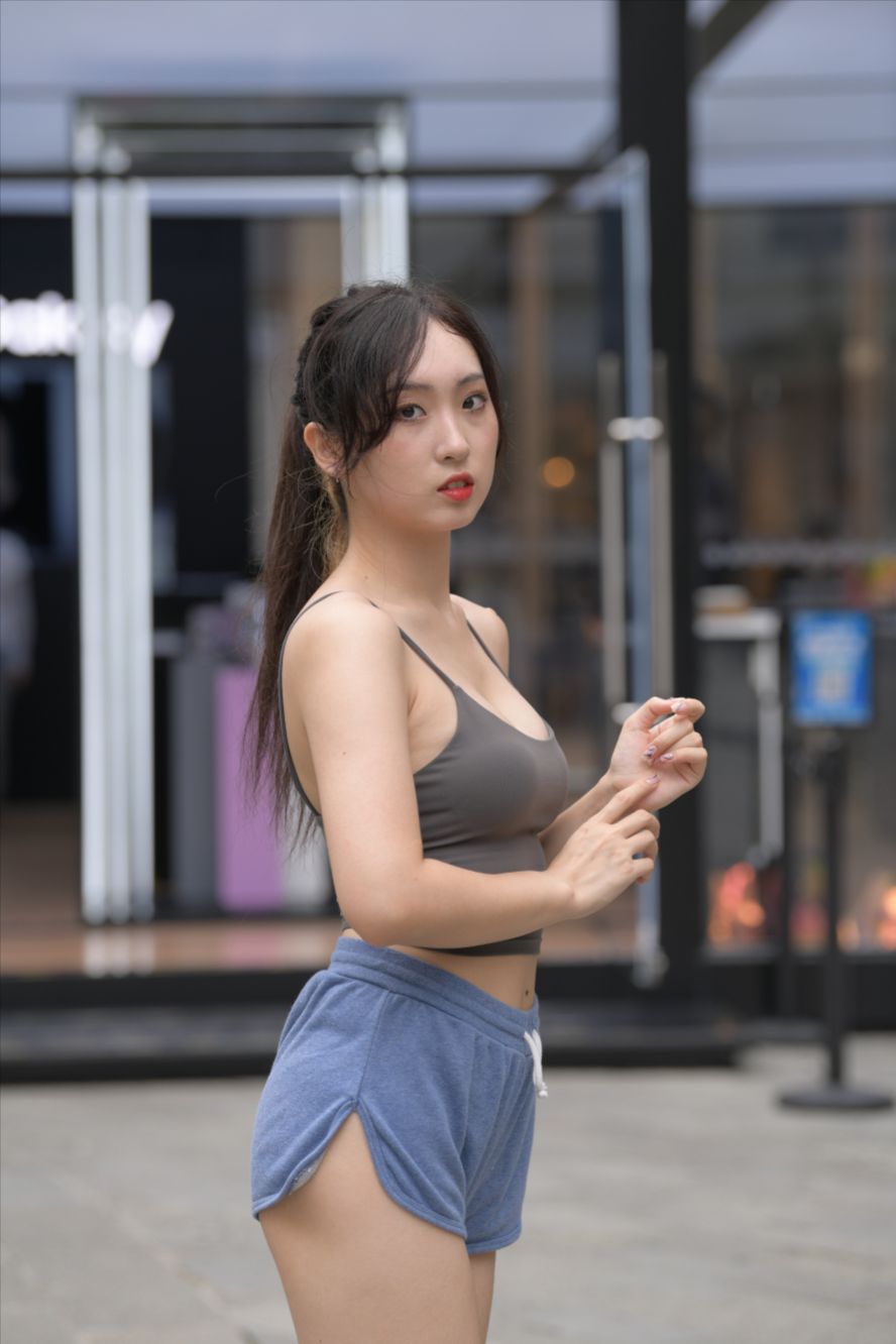 图片[4]-容易动情的女孩(套图+视频)-街拍图满多