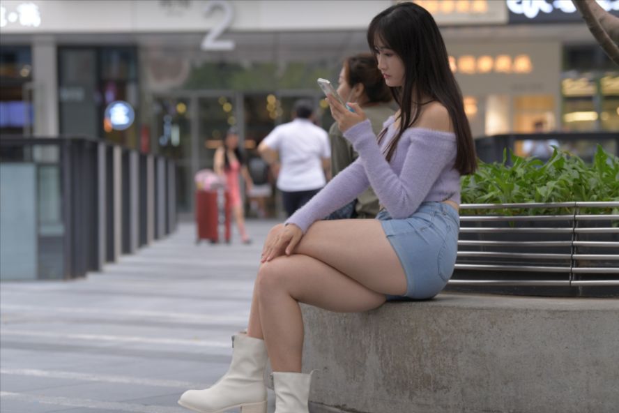 图片[10]-蓝色牛仔热裤美女-街拍图满多