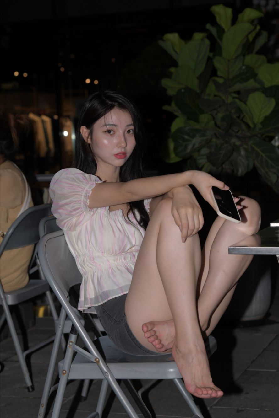 图片[4]-夜色如水(套图+视频)-街拍图满多