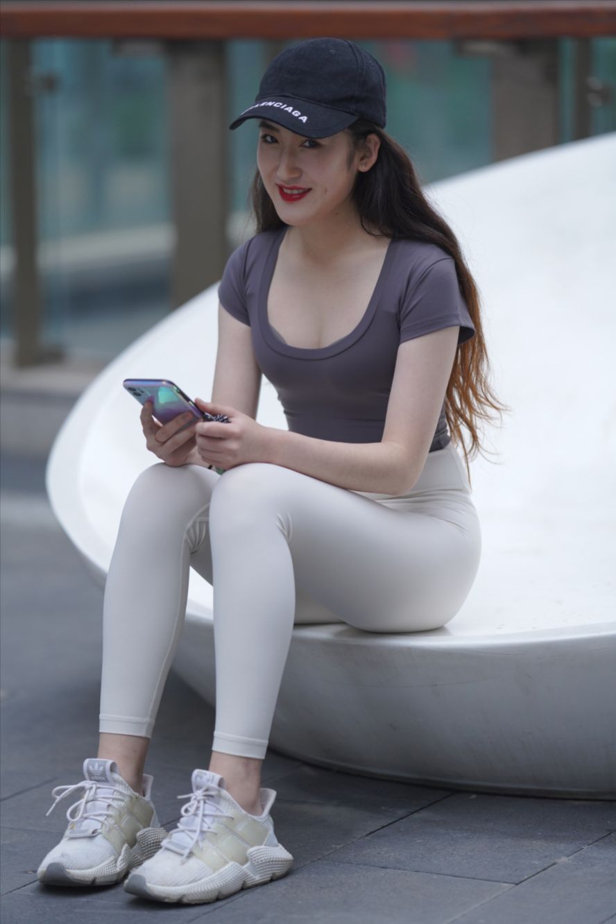运动女孩(套图+视频)-街拍图满多