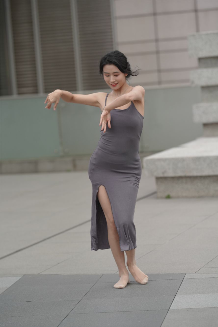 图片[2]-翩翩起舞 衣袂飘飘 步步生莲-街拍图满多
