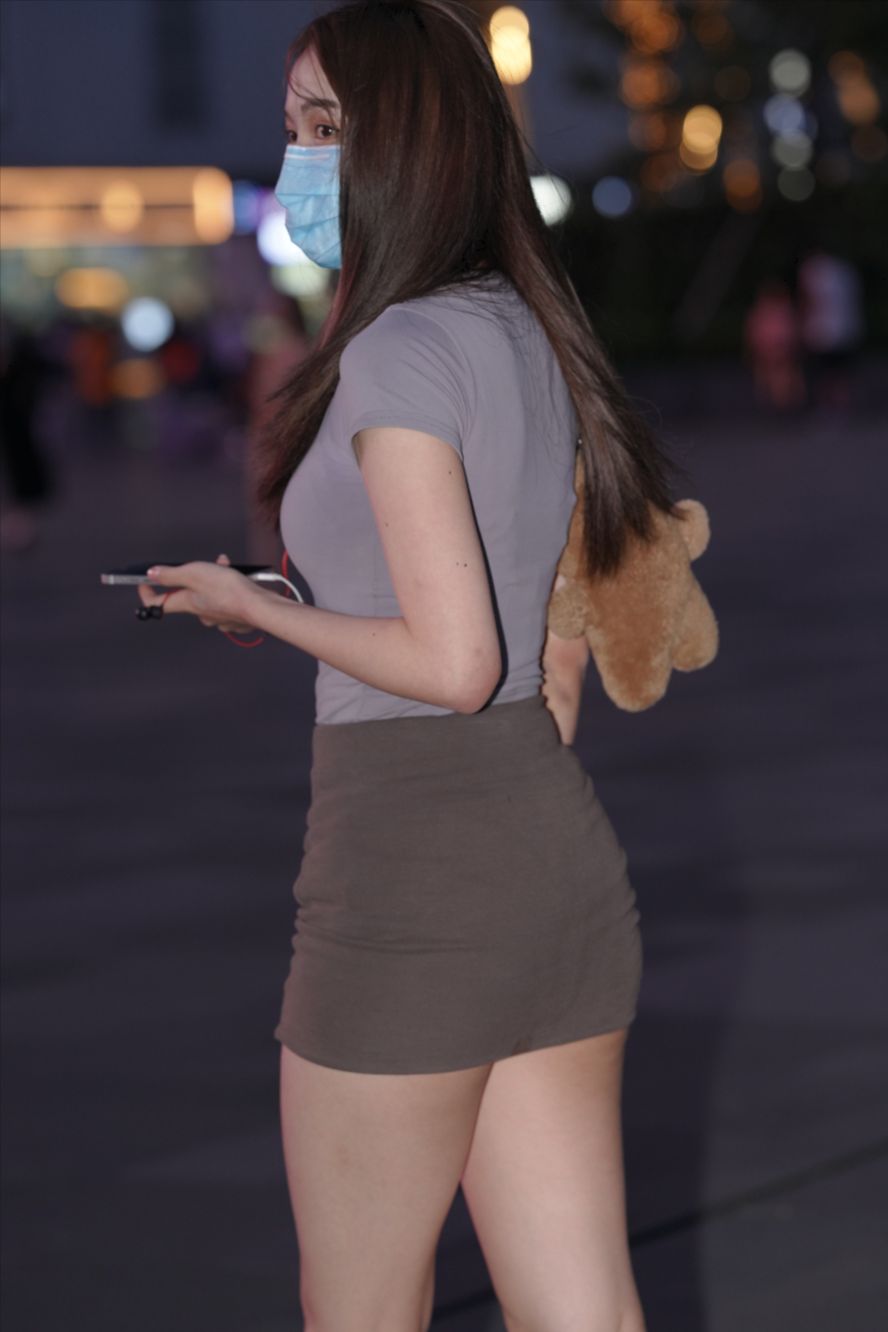 图片[5]-肉肉的腿 格外紧俏-街拍图满多