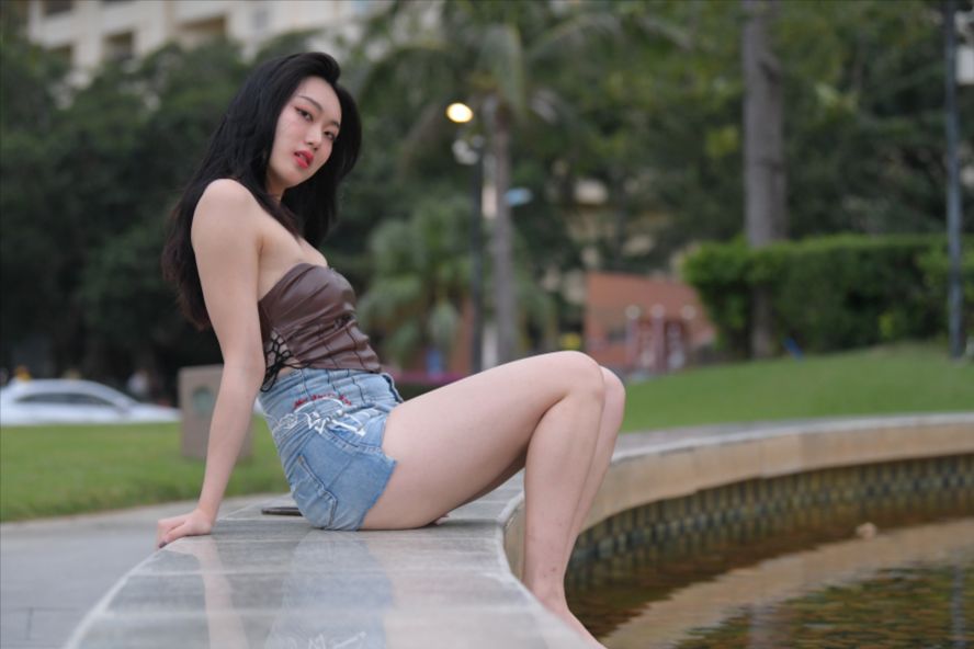 图片[9]-牛仔热裤美女(套图+视频)-街拍图满多