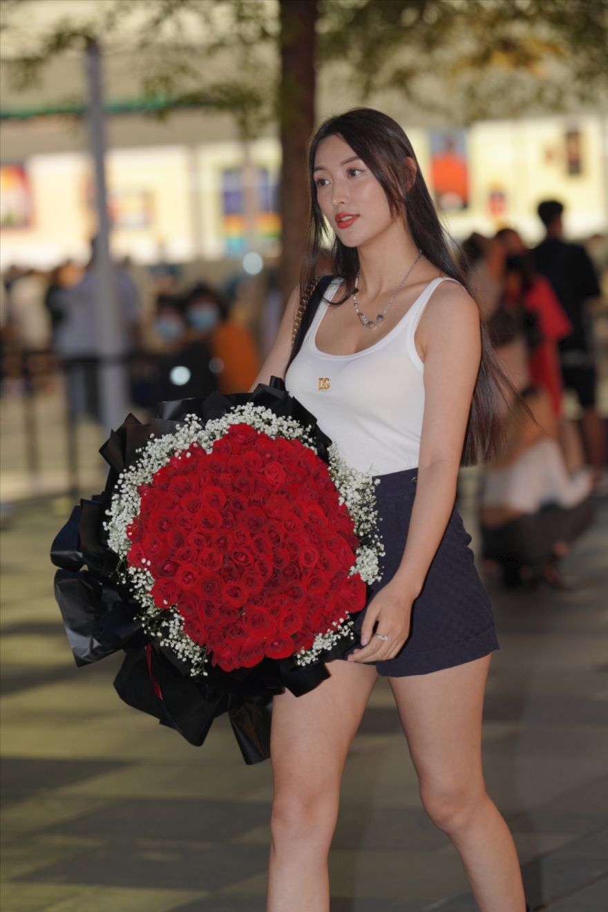 图片[2]-红颜凝香 美丽大方-街拍图满多