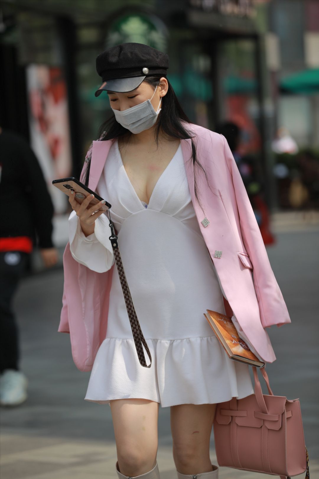 图片[3]-白裙小姐姐-街拍图满多