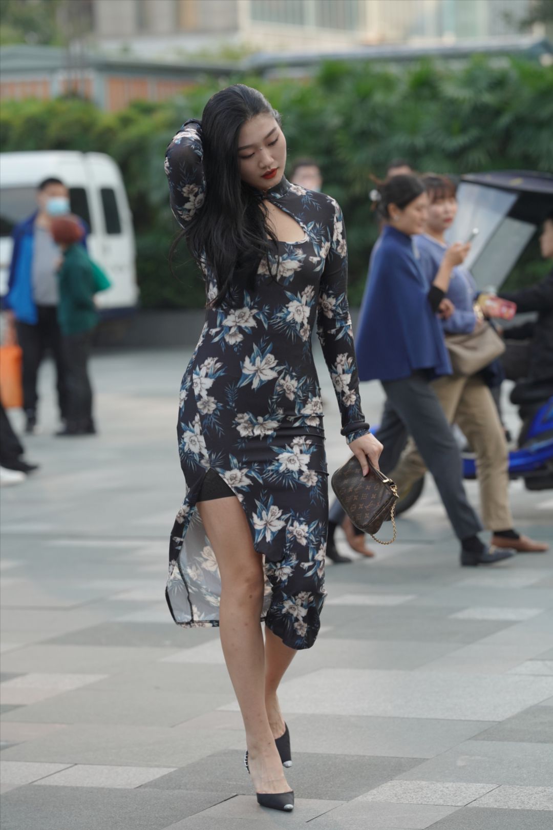 图片[3]-高挑美女-街拍图满多