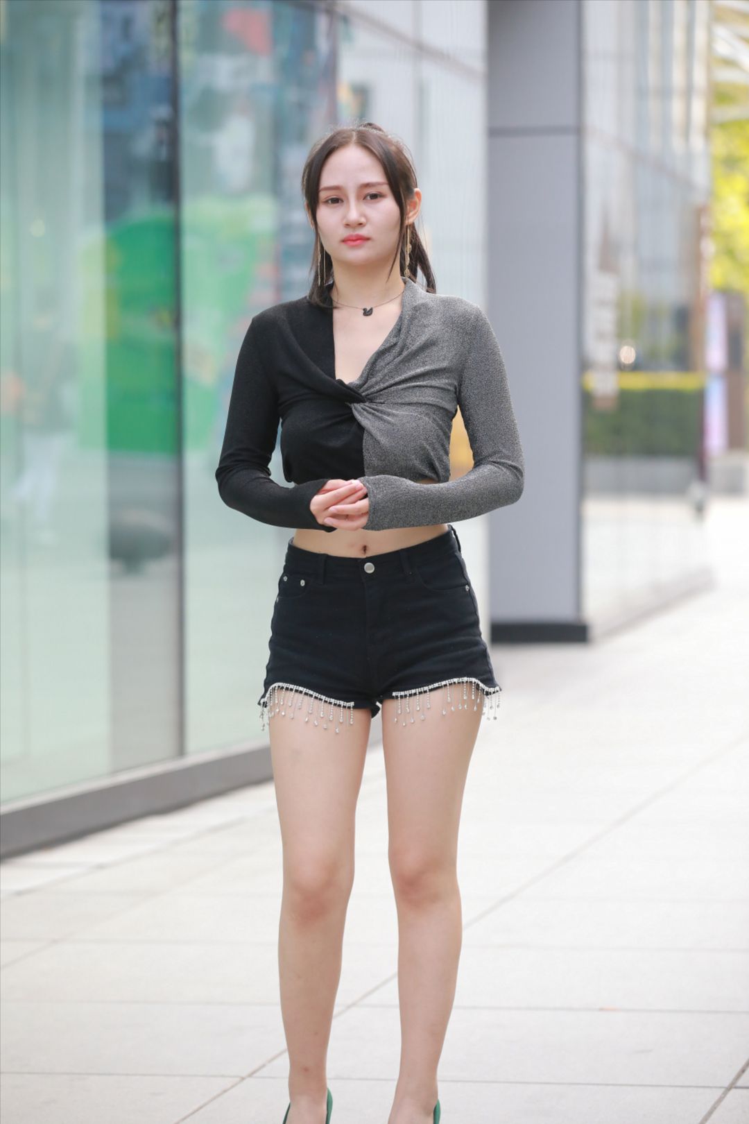 图片[4]-跳舞的长腿美女(套图+视频)-街拍图满多