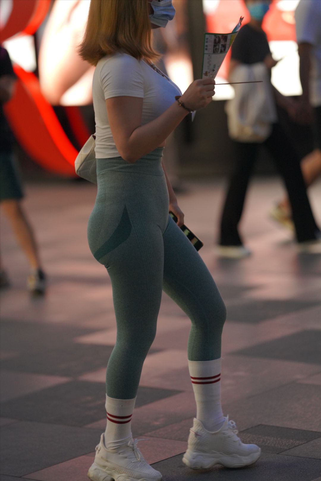 图片[2]-健身女孩-街拍图满多