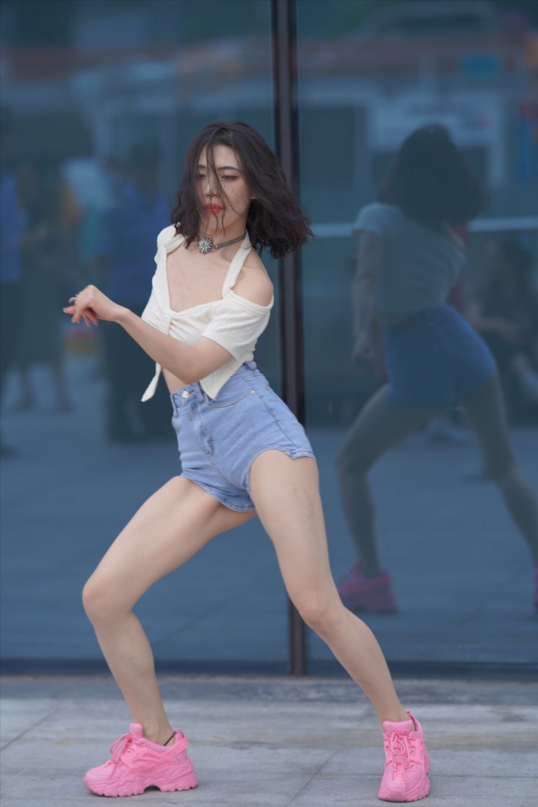 图片[2]-热舞女孩(套图+视频)-街拍图满多