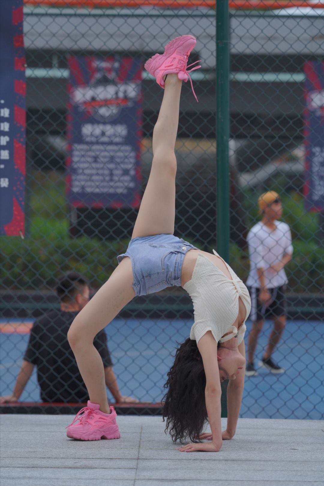 图片[9]-热舞女孩(套图+视频)-街拍图满多