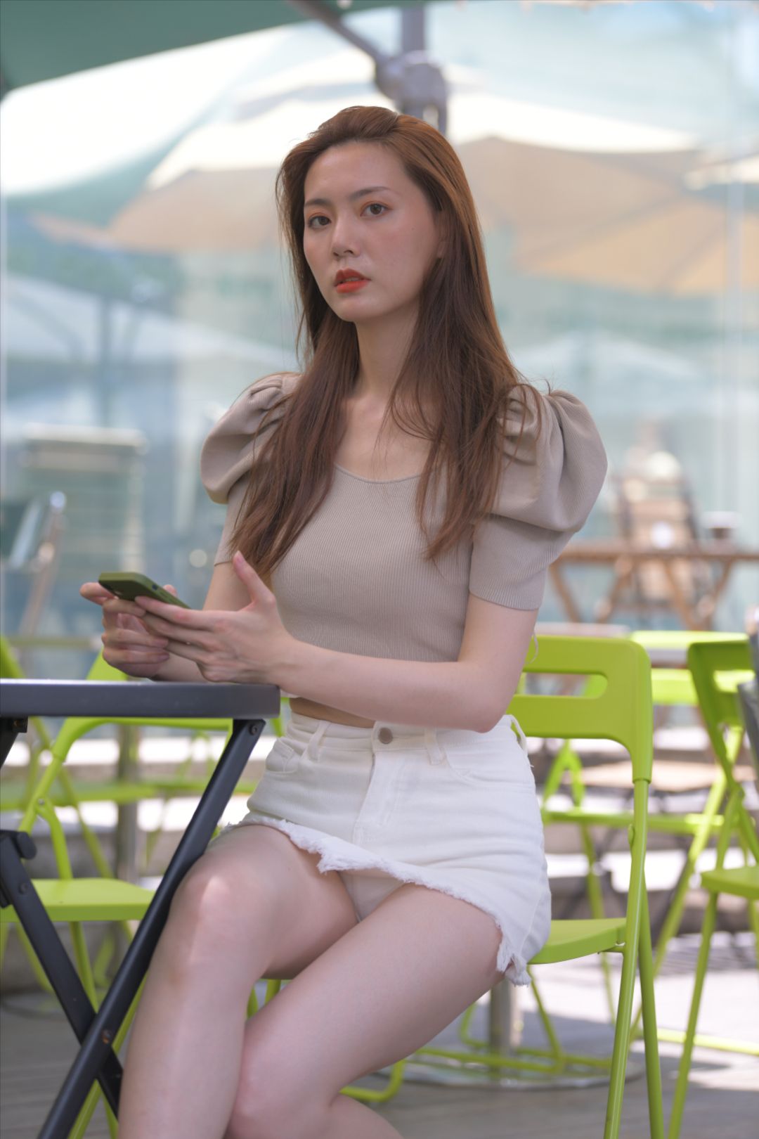 图片[7]-白裙美女(套图+视频)-街拍图满多