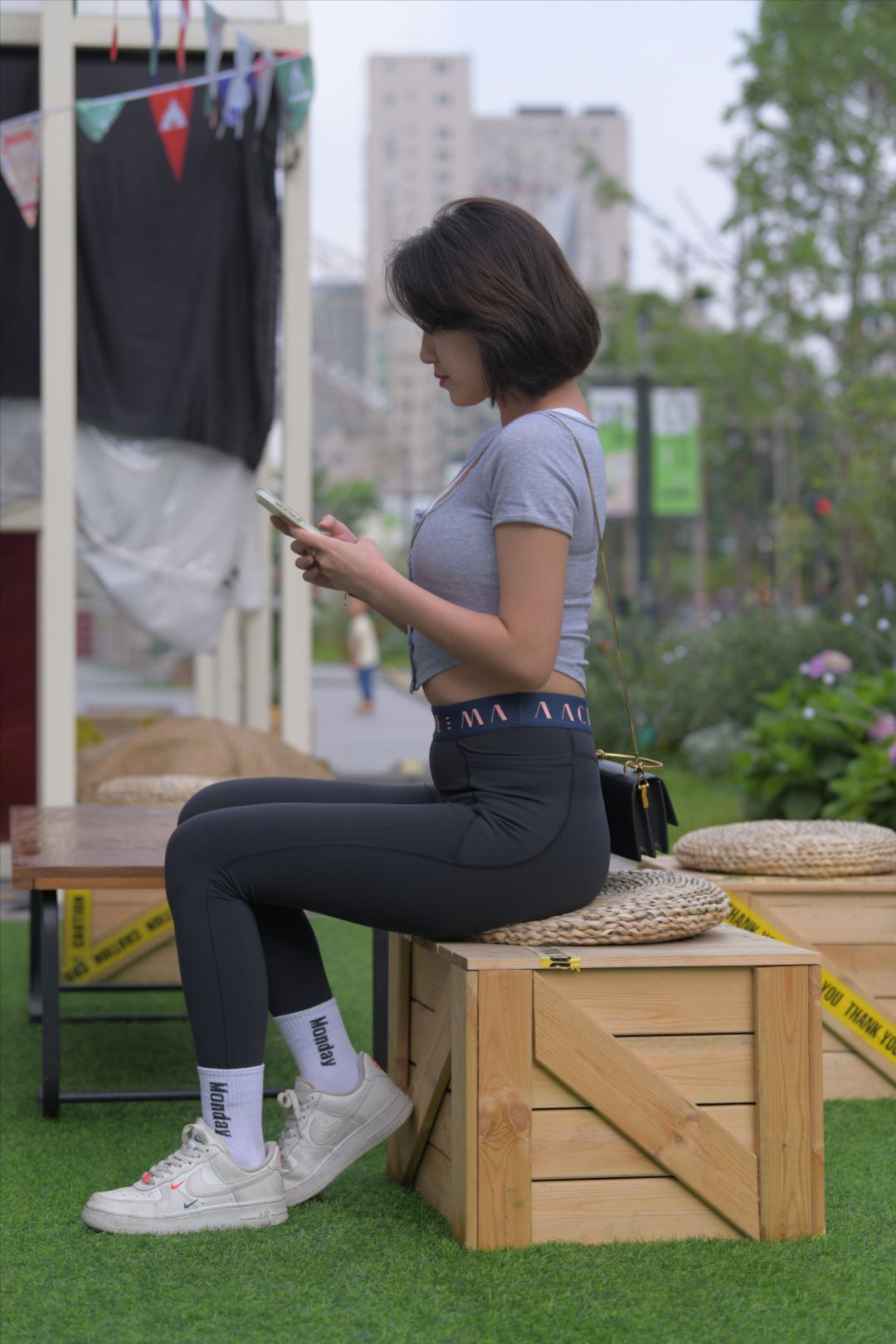 图片[2]-黑色瑜伽裤美女(套图+视频)-街拍图满多