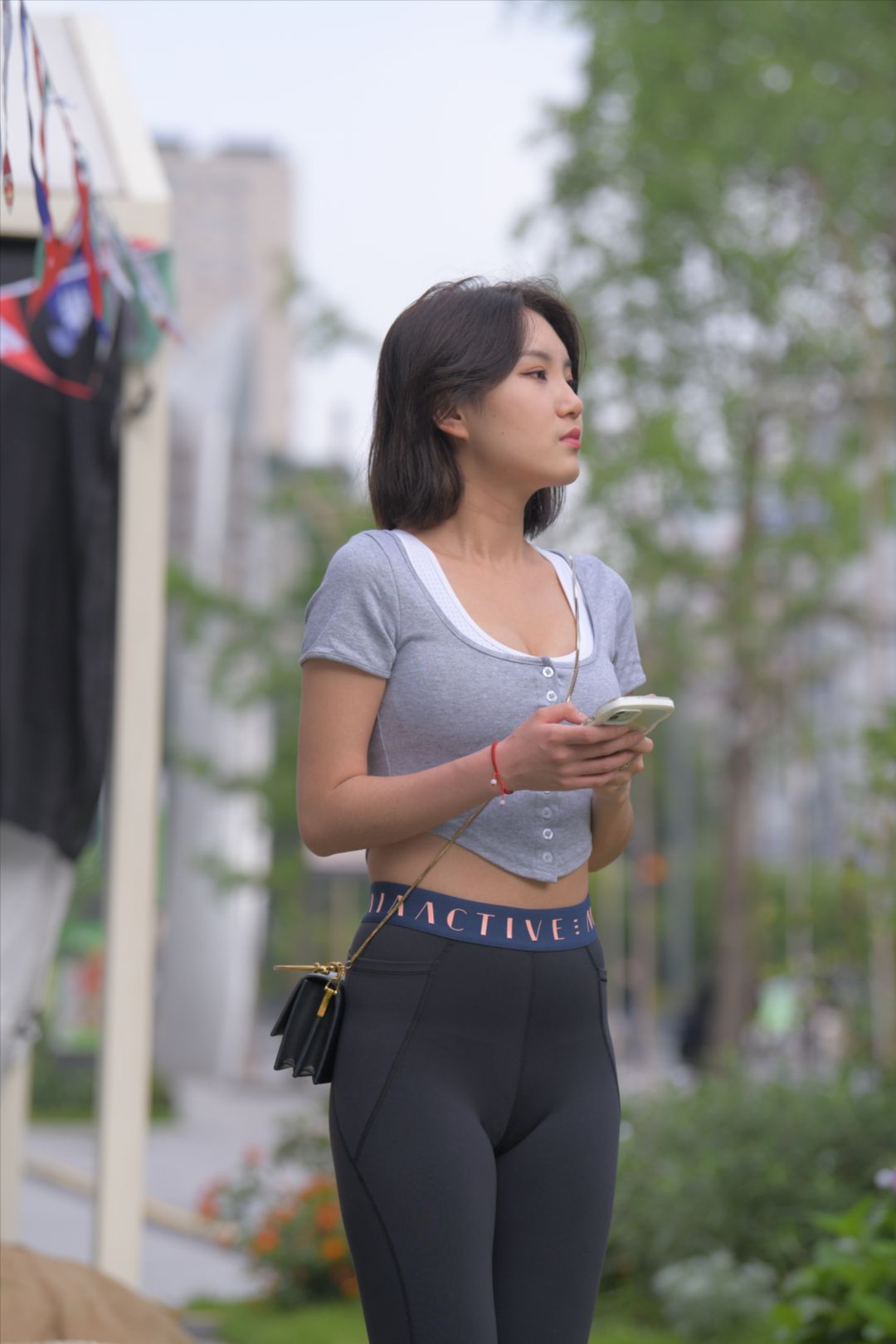 图片[4]-黑色瑜伽裤美女(套图+视频)-街拍图满多