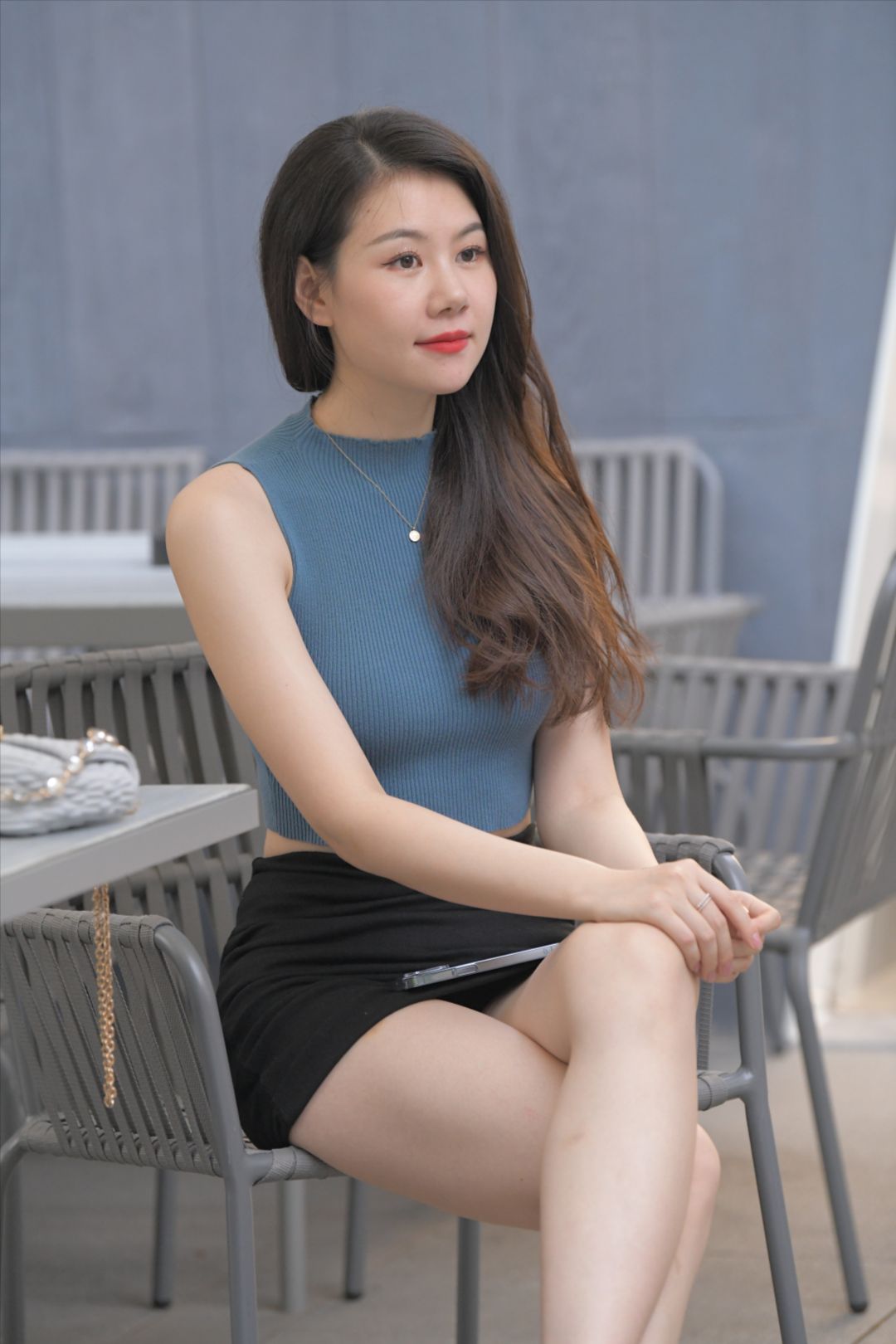 包臀裙美女(套图+视频)-街拍图满多