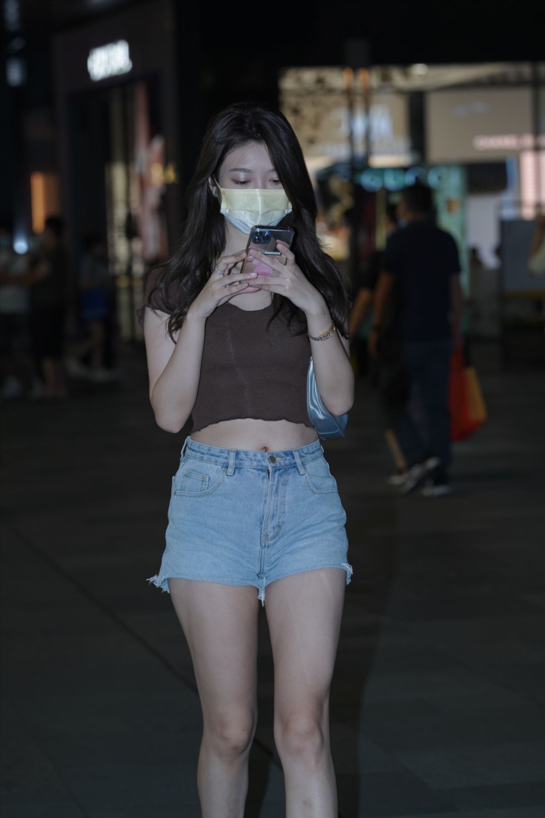 图片[6]-热裤女孩-街拍图满多