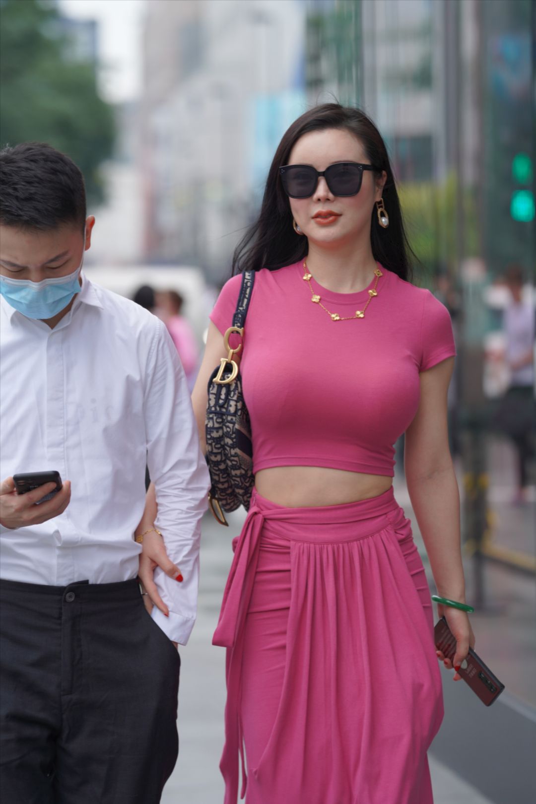 好身材少妇-街拍图满多