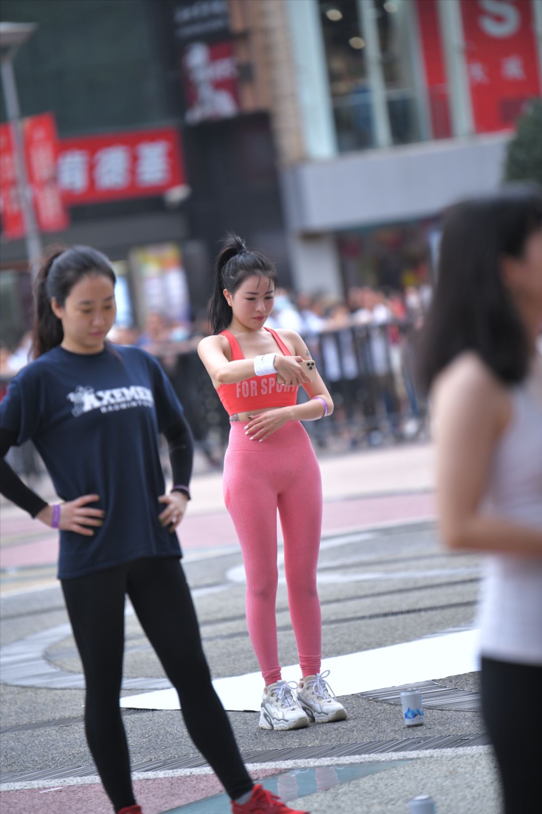 图片[8]-热汗奔跑-街拍图满多