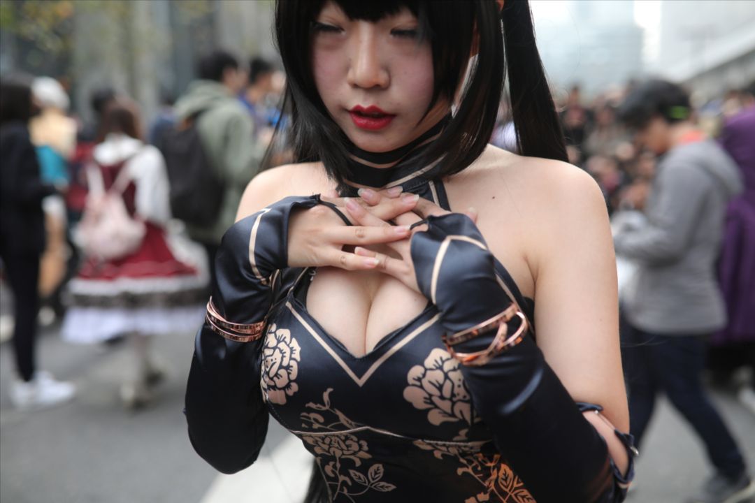 漫展丝袜美腿-街拍图满多