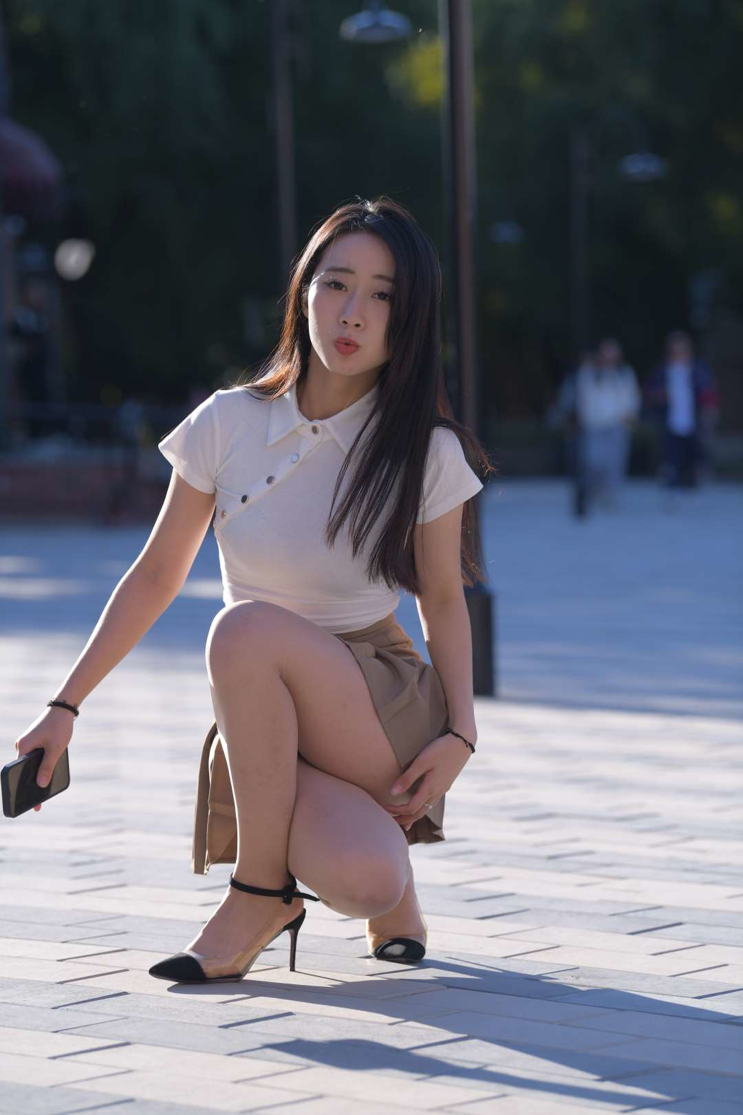图片[10]-[一始专区] 咖裙丝袜美女(套图+视频)-街拍图满多