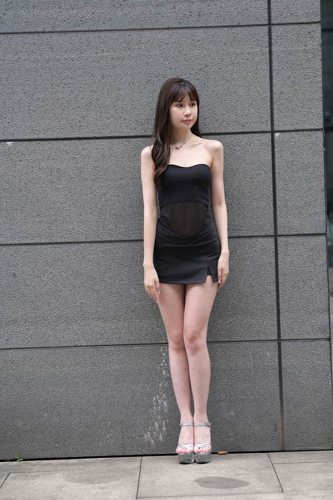 图片[9]-高挑大长腿黑色短裙清纯妹妹-街拍图满多