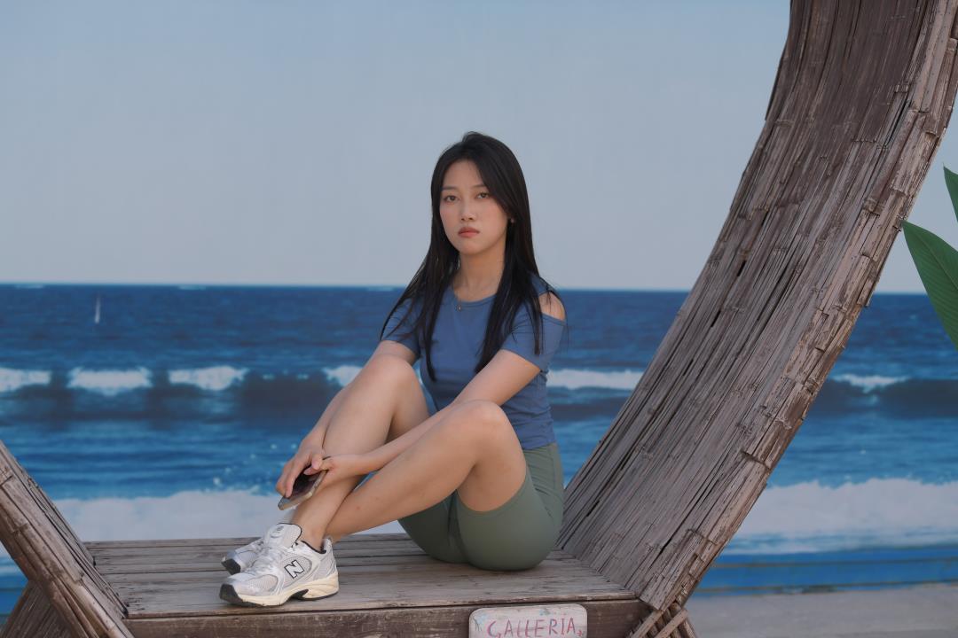 图片[9]-[一始专区] 绿色瑜伽短裤美女-街拍图满多